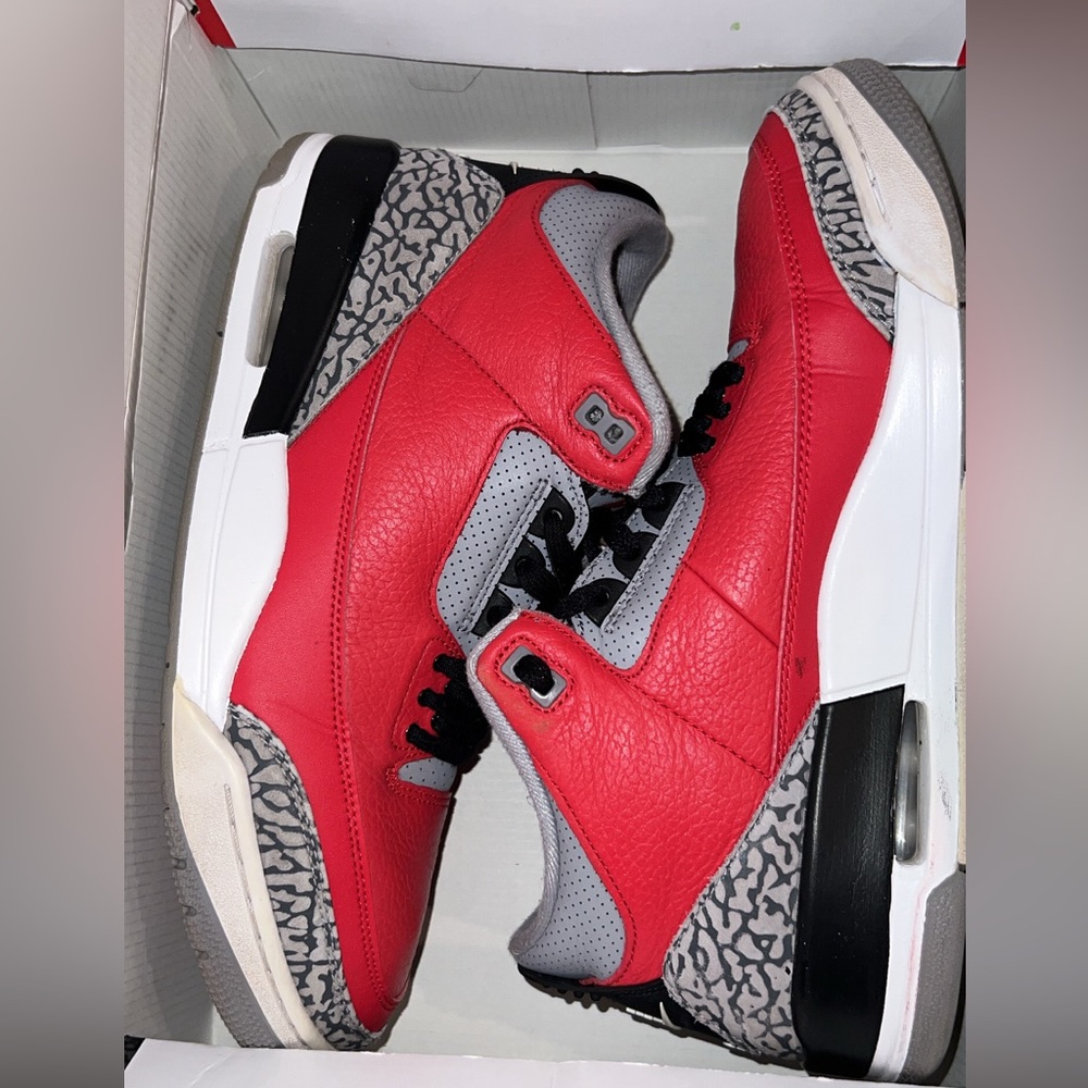 Jordan 3 red cements